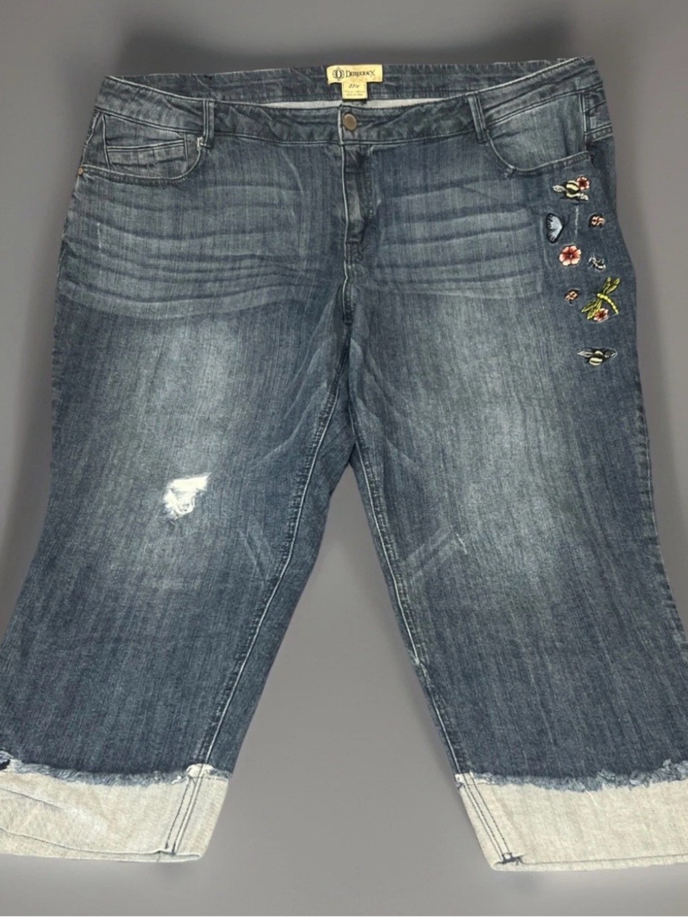 Democracy Flex-Ellent Women’s SZ20 Straight Leg Cuffed Crop Floral Denim J09